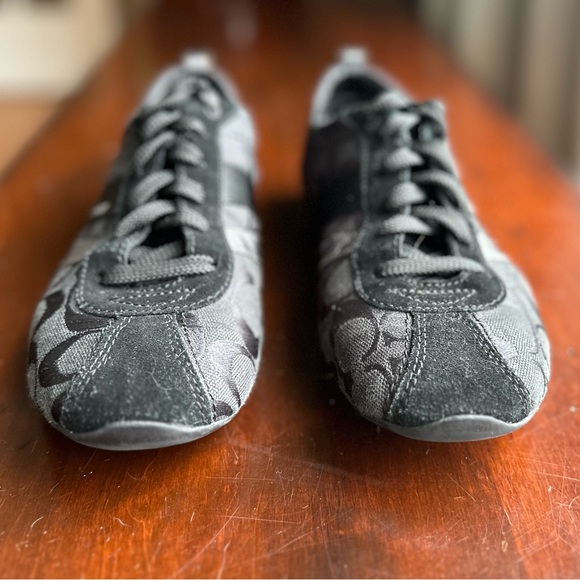 Coach Belina Classic Signature Sneakers - Picture 3 of 12